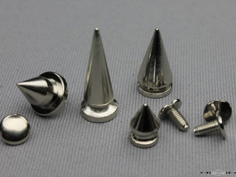 Studs, Spikes & Siernieten Studs, Spikes & Siernieten