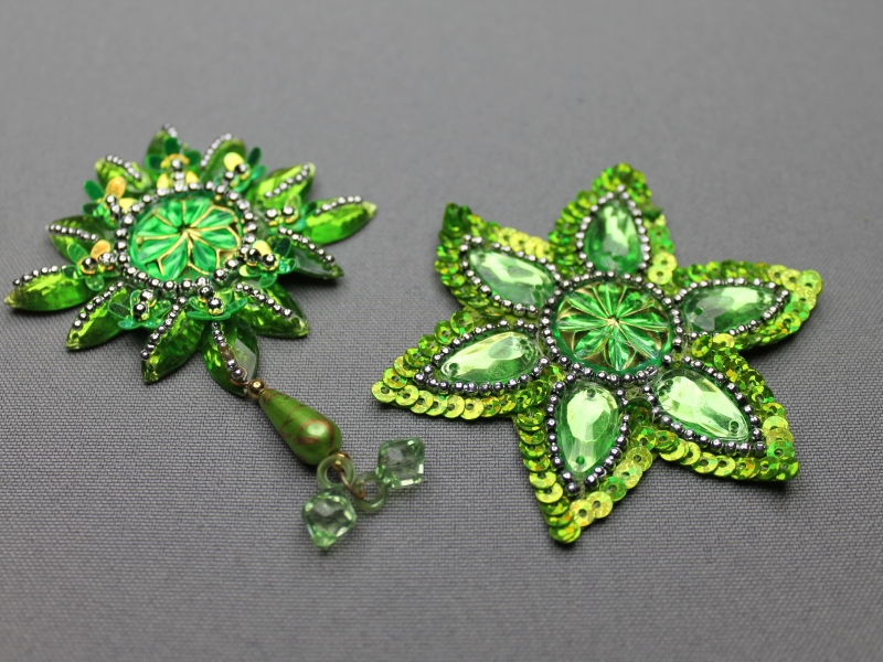 Ster - vormige broches Ster - vormige broches