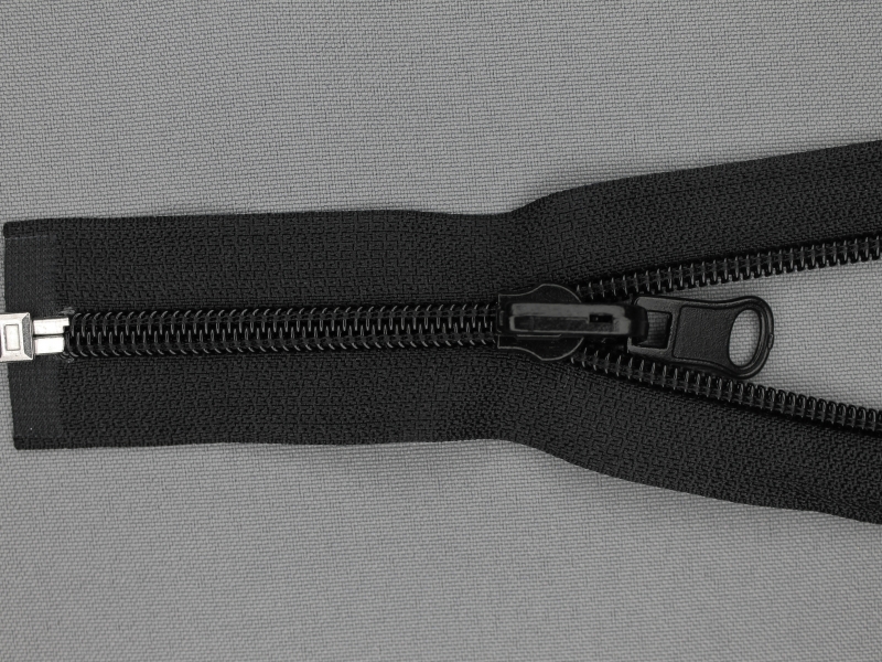 Deelbare spiraal rits 6mm 240cm Deelbare spiraal rits 6mm 240cm