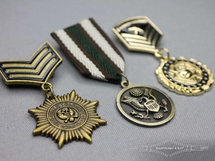 Medailles & Insignes